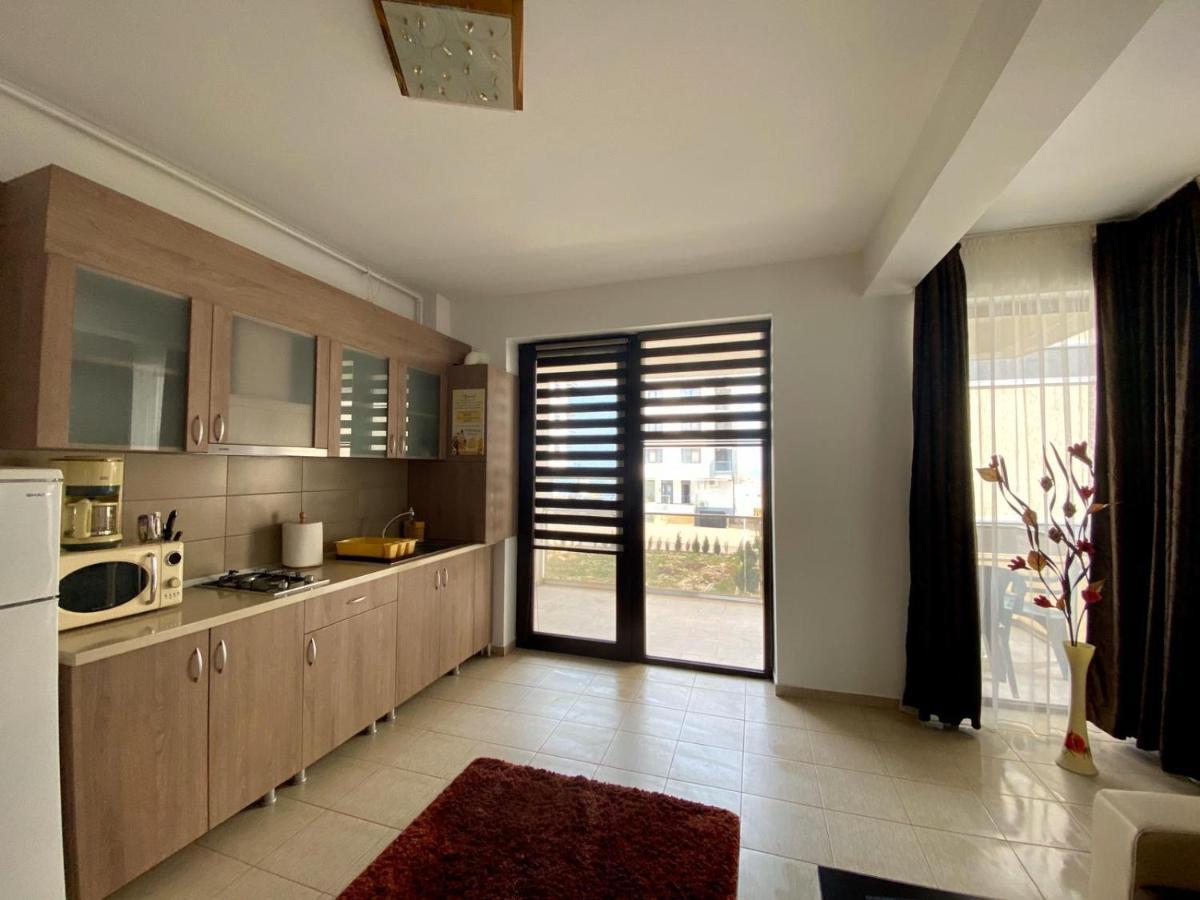 Ella D25 Mackerel Apartment *
